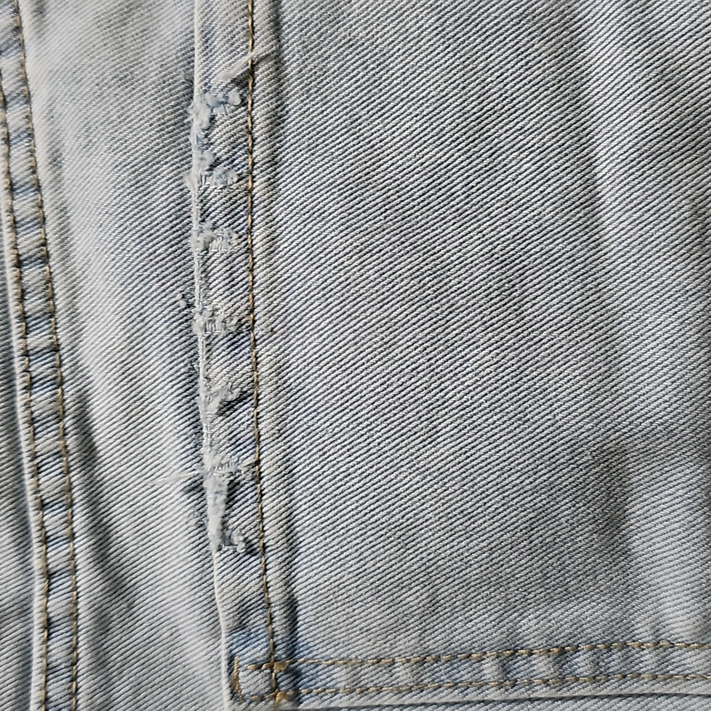 No Boundaries Blue Jean Shorts Distressed Light Wash - Picture 8 of 8